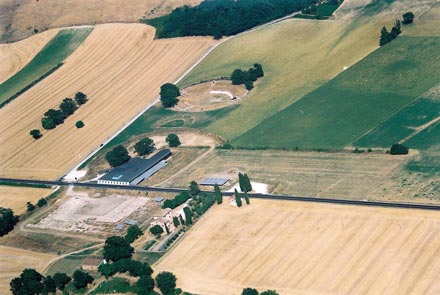 Veduta aerea del parco archeologico di Suasa