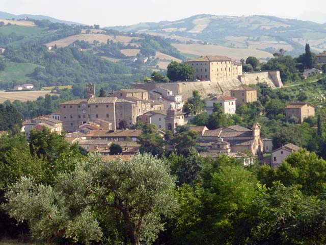 San Lorenzo visto da borgo Roncaglia San Lorenzo visto da borgo Roncaglia